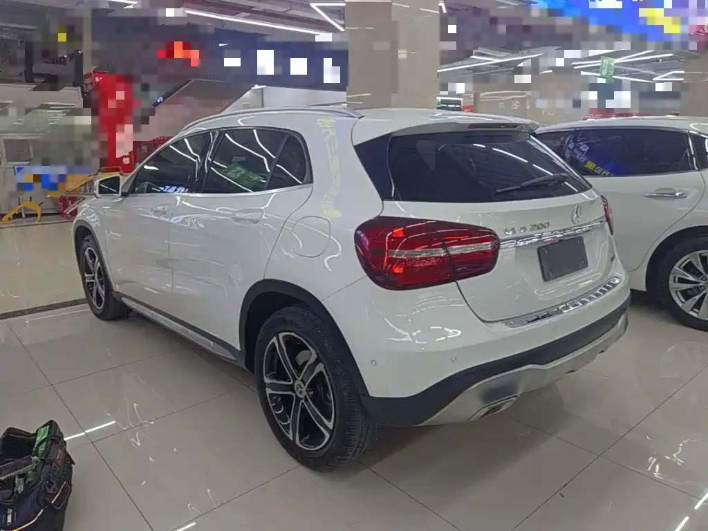 Mercedes-Benz GLA — фото 5