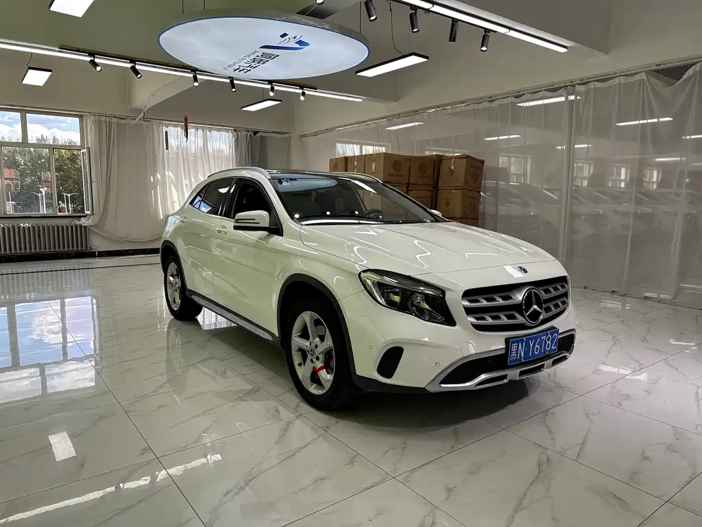 Mercedes-Benz GLA — фото 3