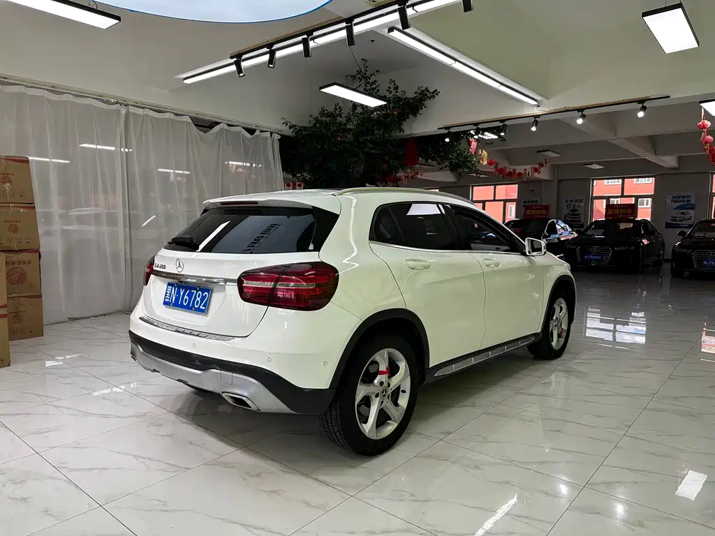 Mercedes-Benz GLA — фото 4