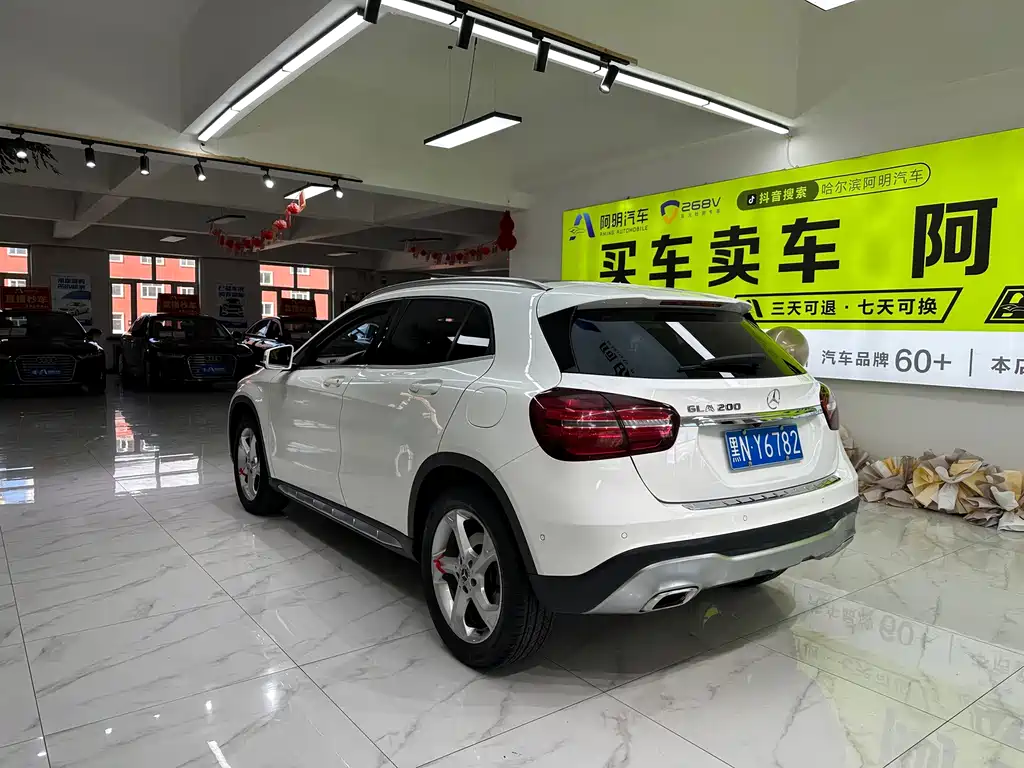 Mercedes-Benz GLA — фото 6