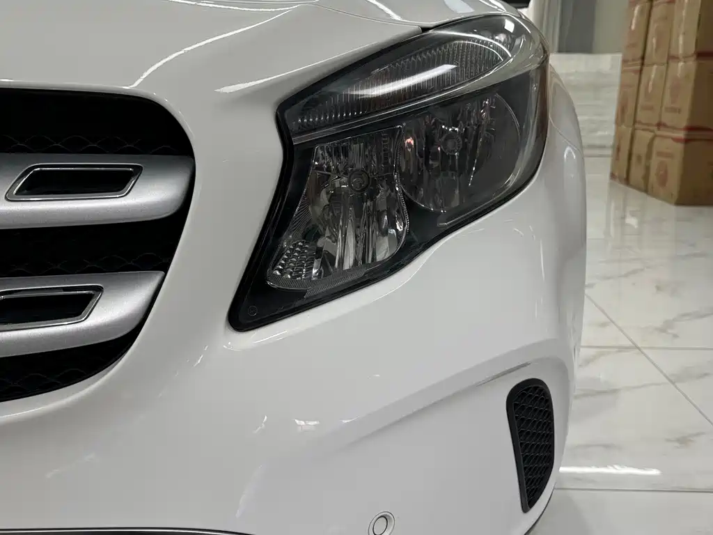 Mercedes-Benz GLA — фото 7