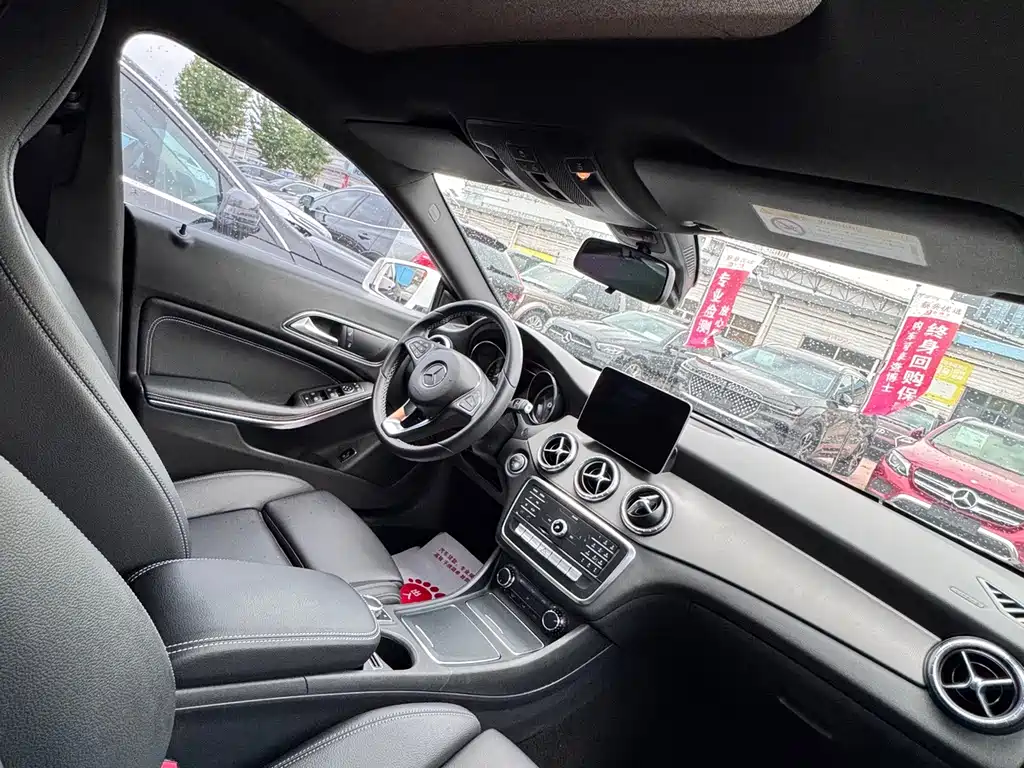 Mercedes-Benz CLA (Import) — фото 10