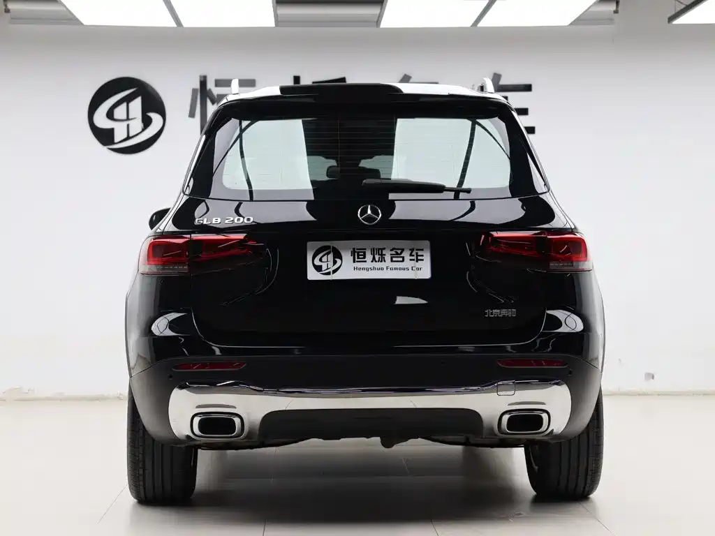 Mercedes-Benz GLB — фото 23