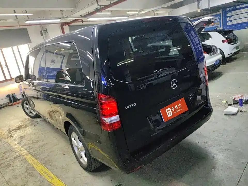 Mercedes-Benz Vito — фото 9