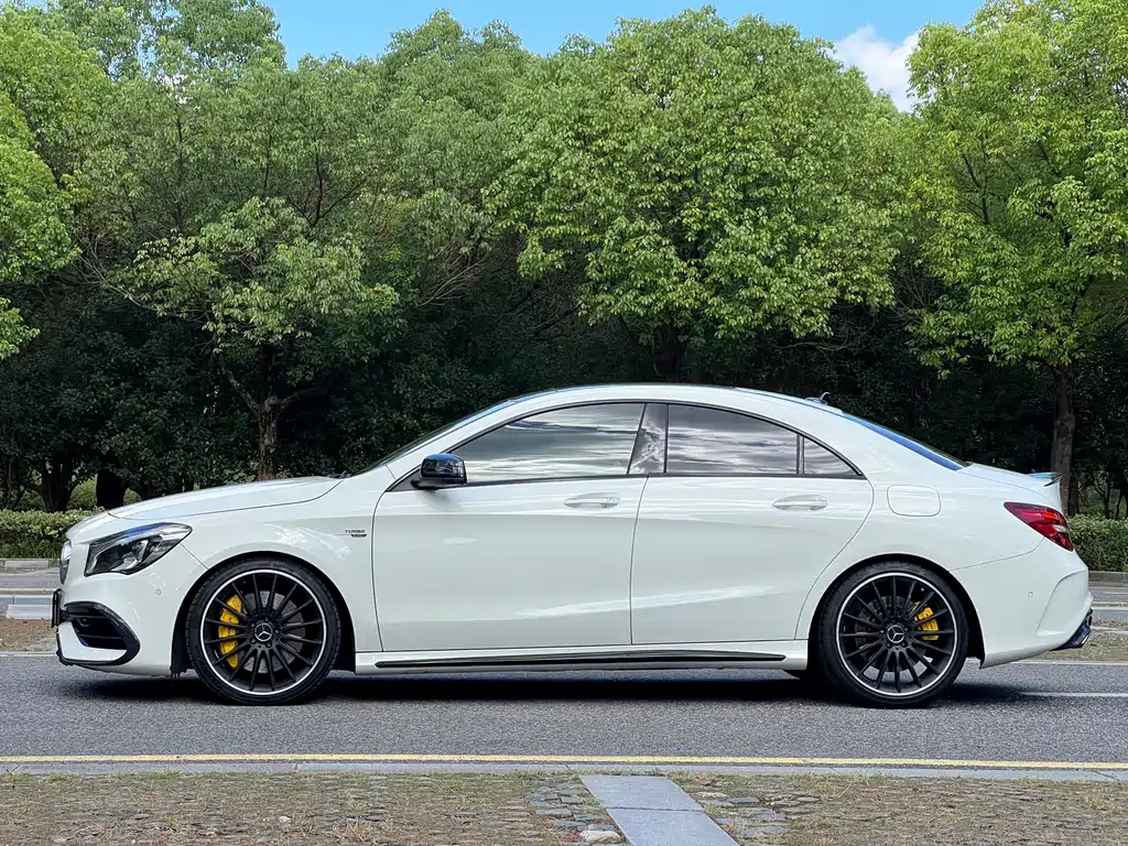 Mercedes-Benz CLA AMG — фото 4