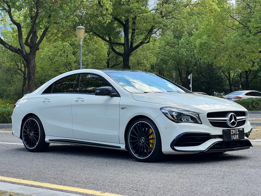 Mercedes-Benz CLA AMG — фото 5