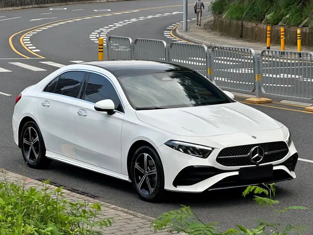 Mercedes-Benz A-Class — фото 3