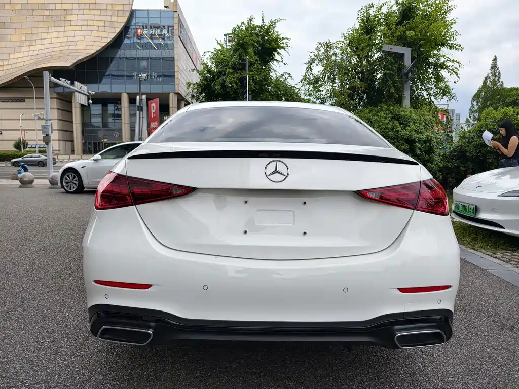 Mercedes-Benz C-Class — фото 19