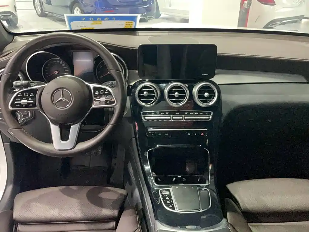 Mercedes-Benz GLC — фото 10