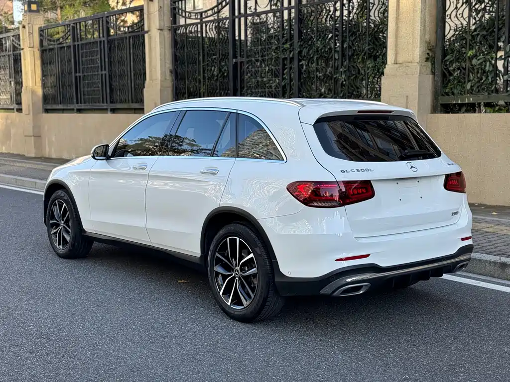 Mercedes-Benz GLC — фото 3