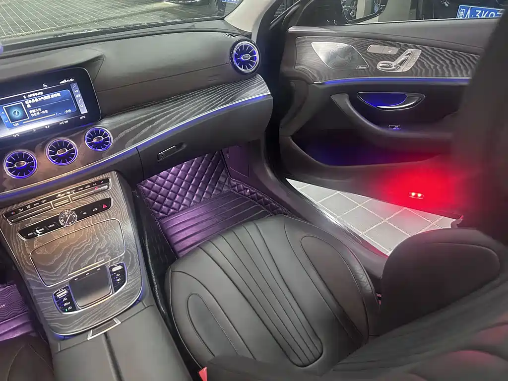 Mercedes-Benz CLS — фото 11
