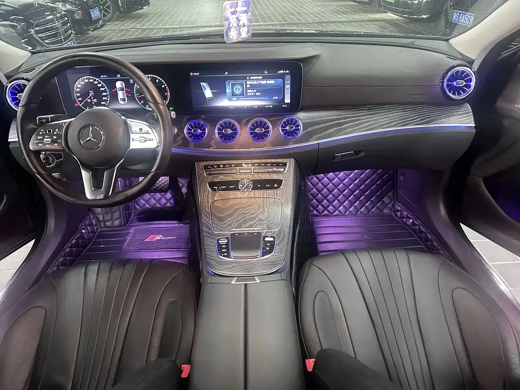 Mercedes-Benz CLS — фото 12