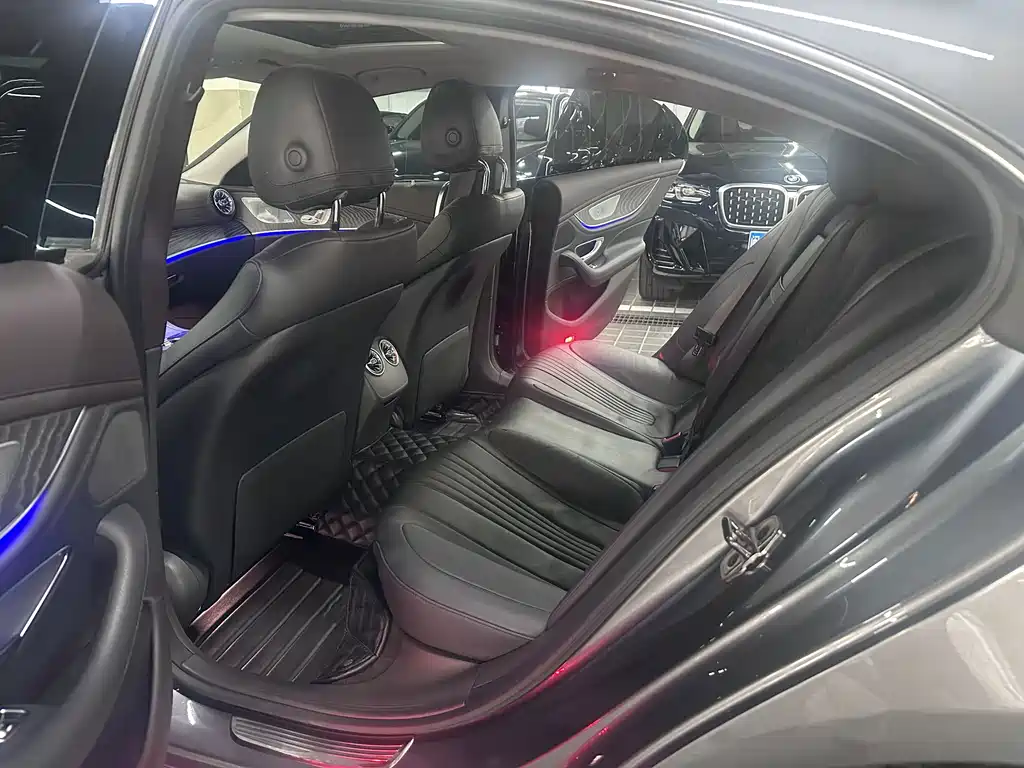 Mercedes-Benz CLS — фото 8