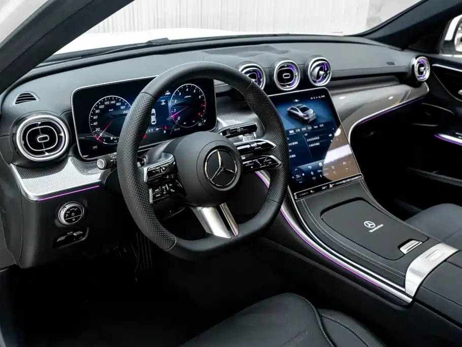 Mercedes-Benz C-Class — фото 24