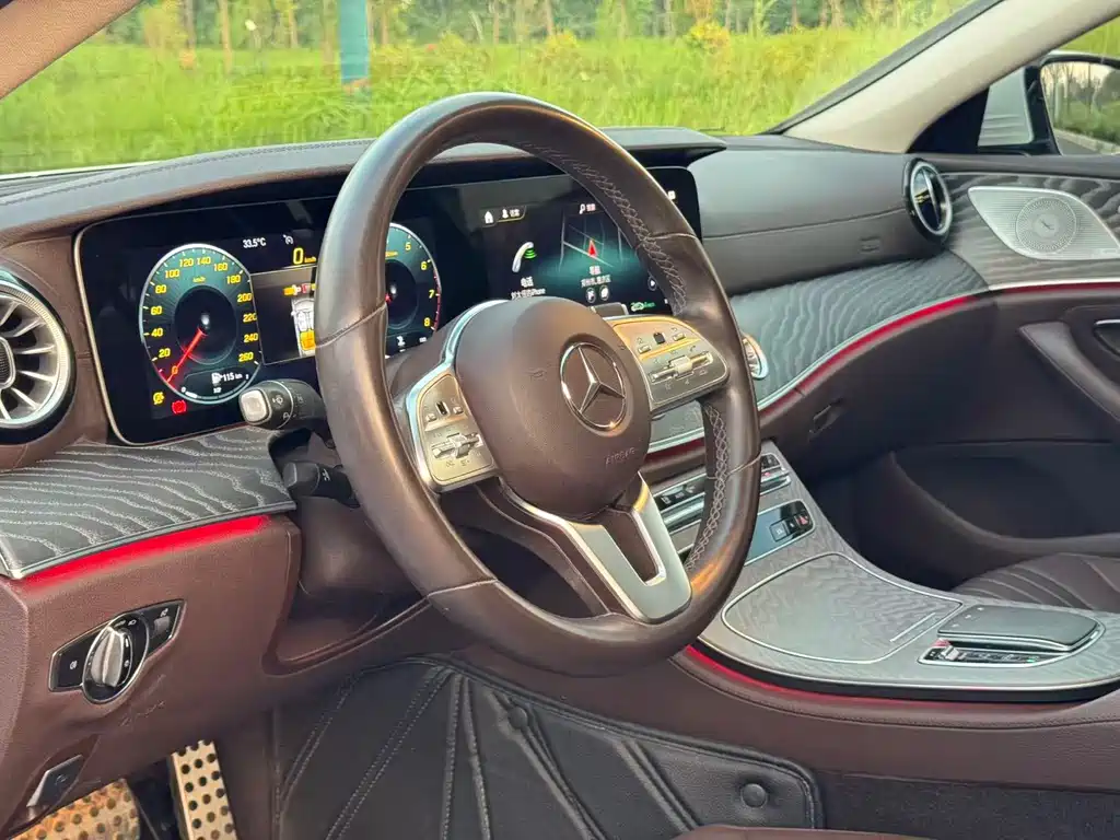 Mercedes-Benz CLS — фото 4