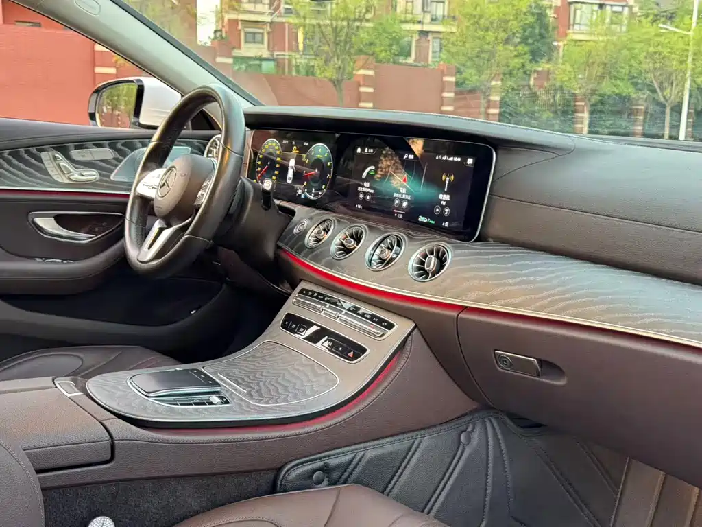 Mercedes-Benz CLS — фото 6