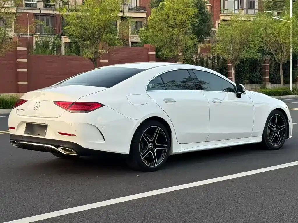 Mercedes-Benz CLS — фото 8