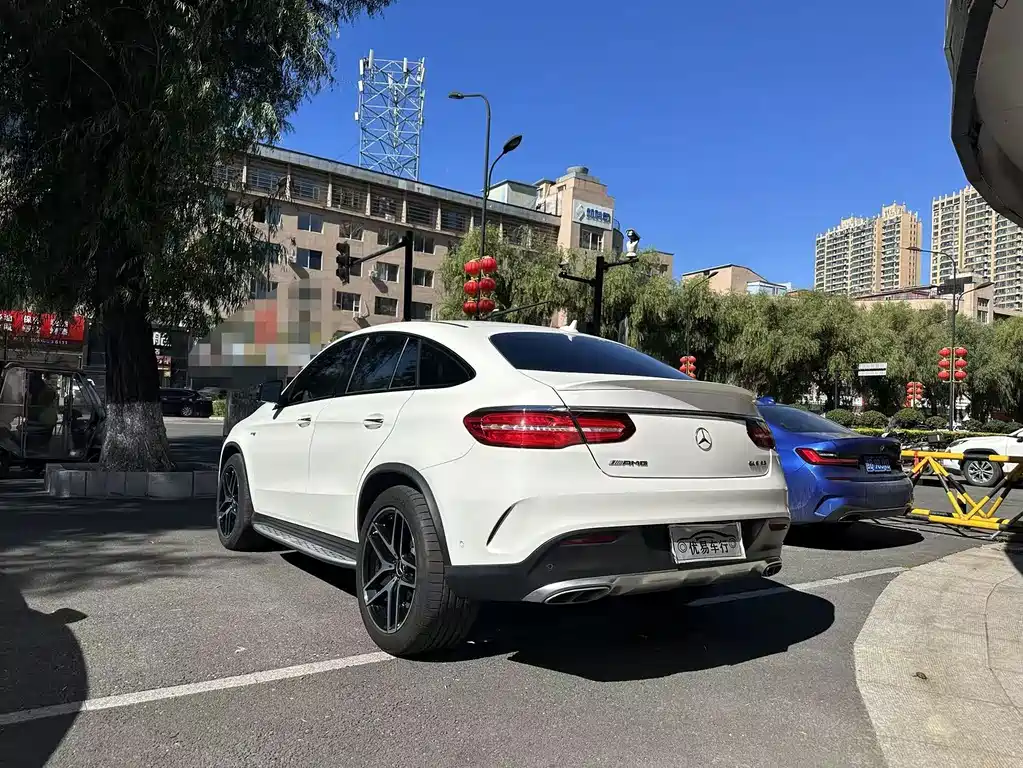 Mercedes-Benz GLE AMG — фото 4