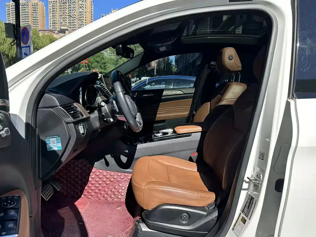 Mercedes-Benz GLE AMG — фото 9