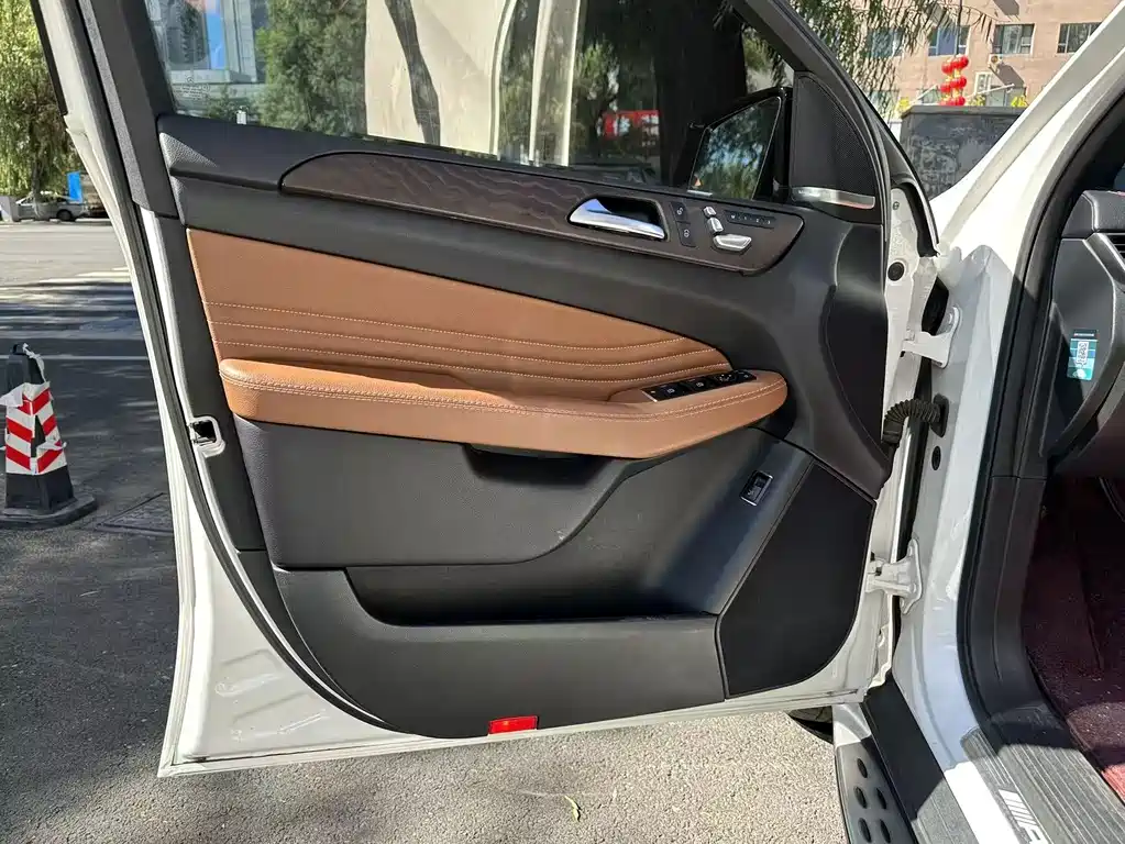 Mercedes-Benz GLE AMG — фото 10