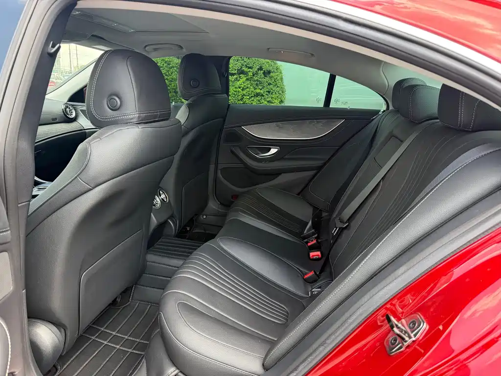 Mercedes-Benz CLS — фото 13