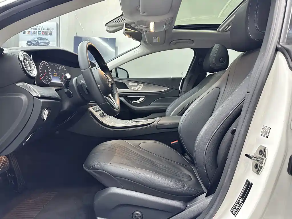 Mercedes-Benz CLS — фото 9