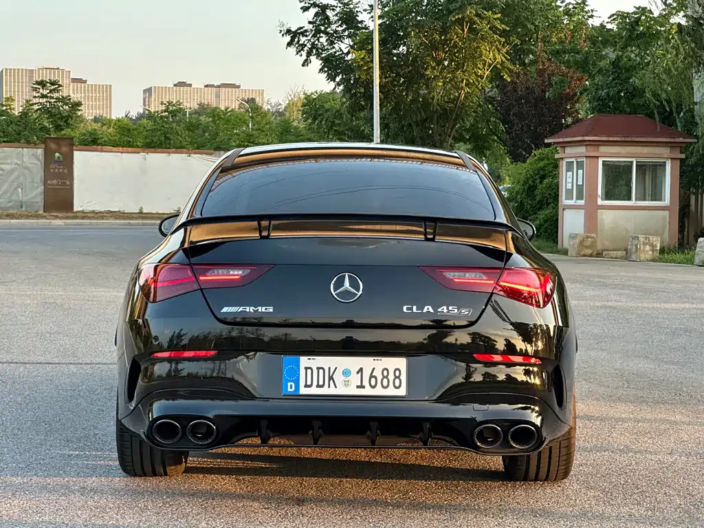 Mercedes-Benz CLA AMG — фото 13