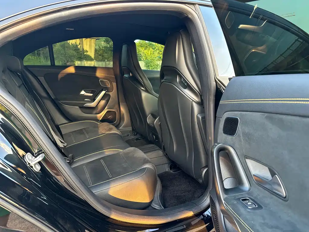 Mercedes-Benz CLA AMG — фото 17