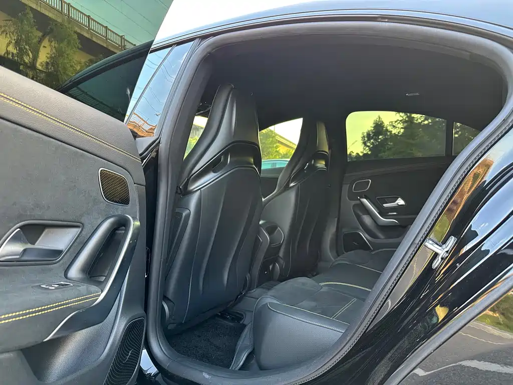 Mercedes-Benz CLA AMG — фото 5