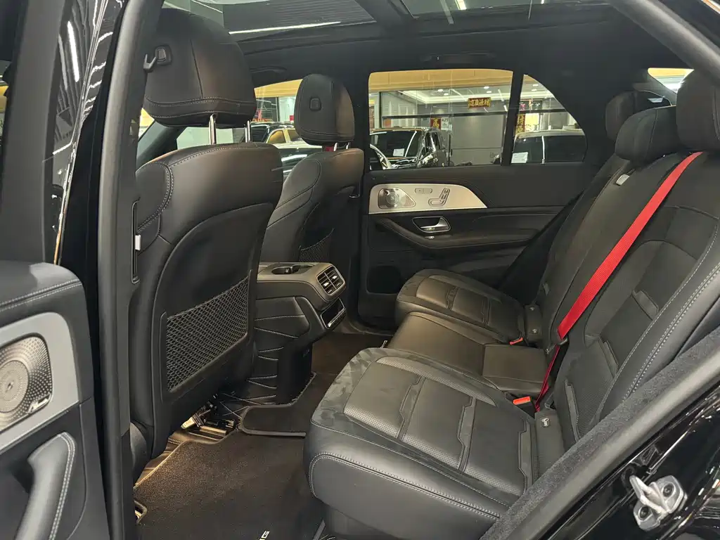 Mercedes-Benz GLE AMG — фото 9