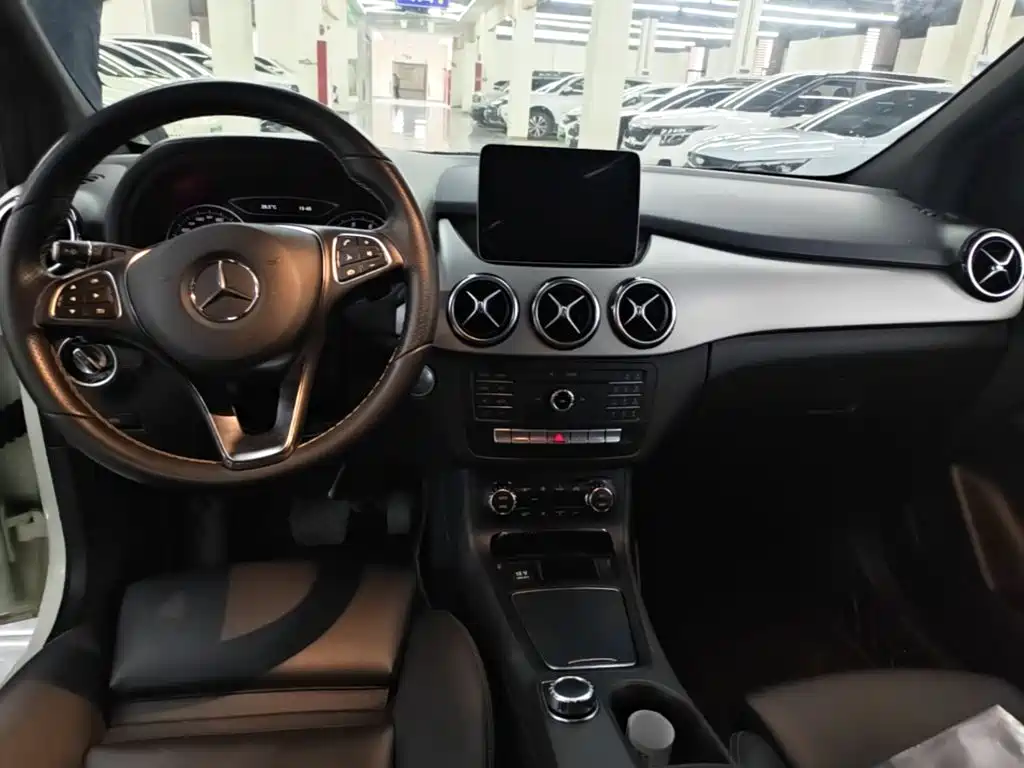Mercedes-Benz B-Class — фото 11