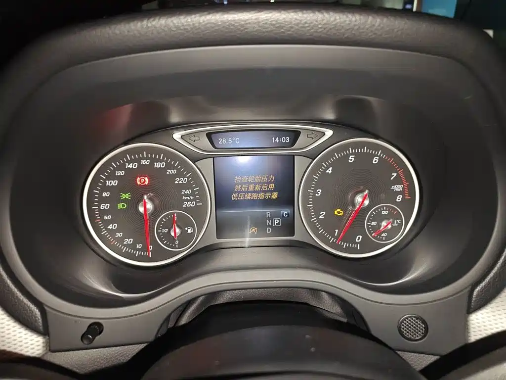 Mercedes-Benz B-Class — фото 13