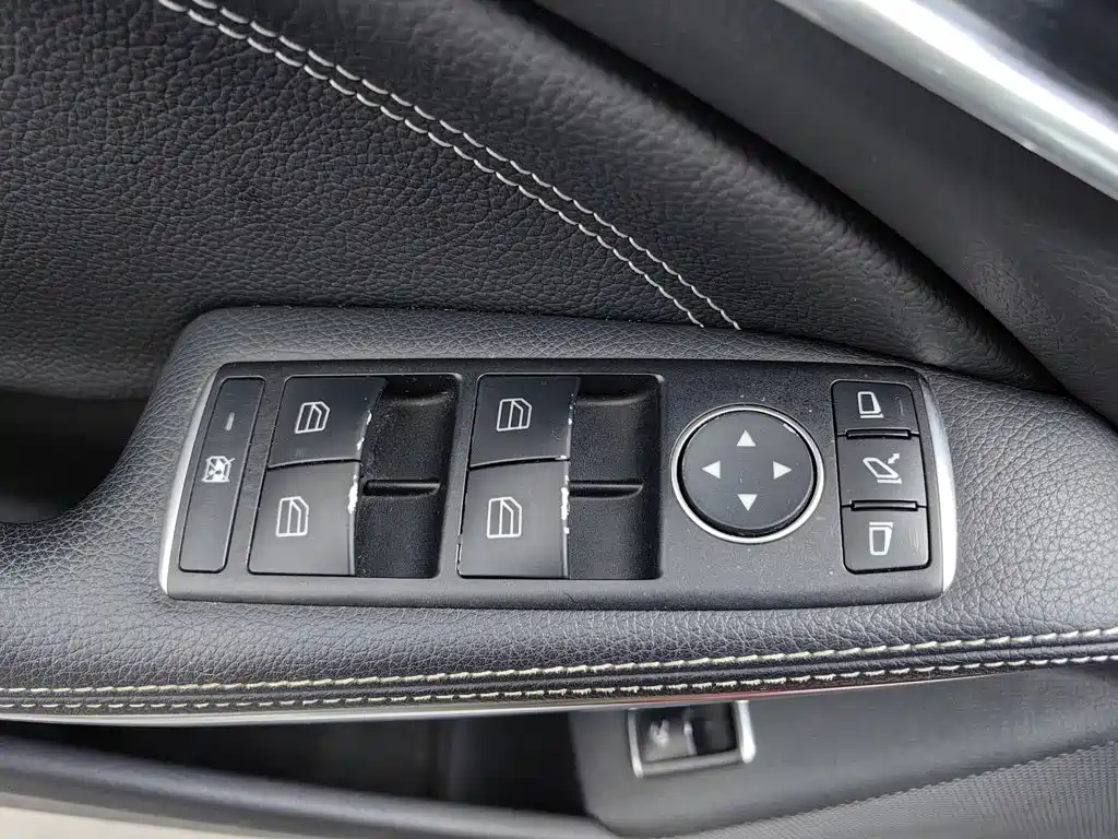 Mercedes-Benz CLA (Import) — фото 9