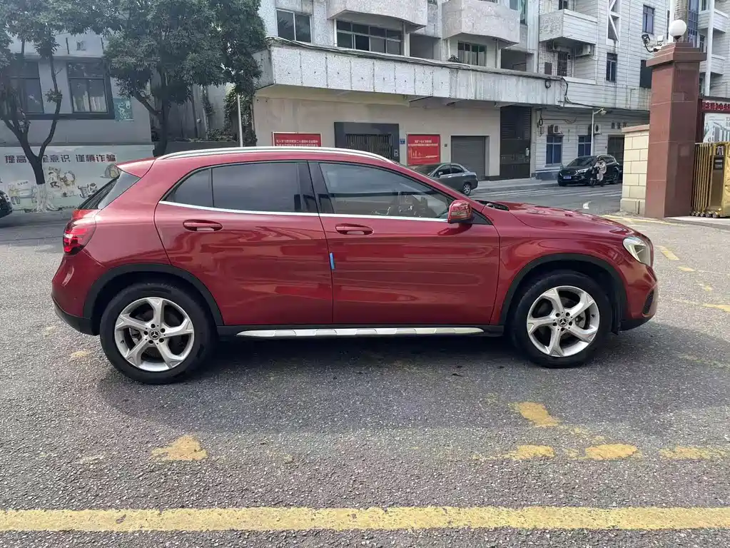 Mercedes-Benz GLA — фото 4