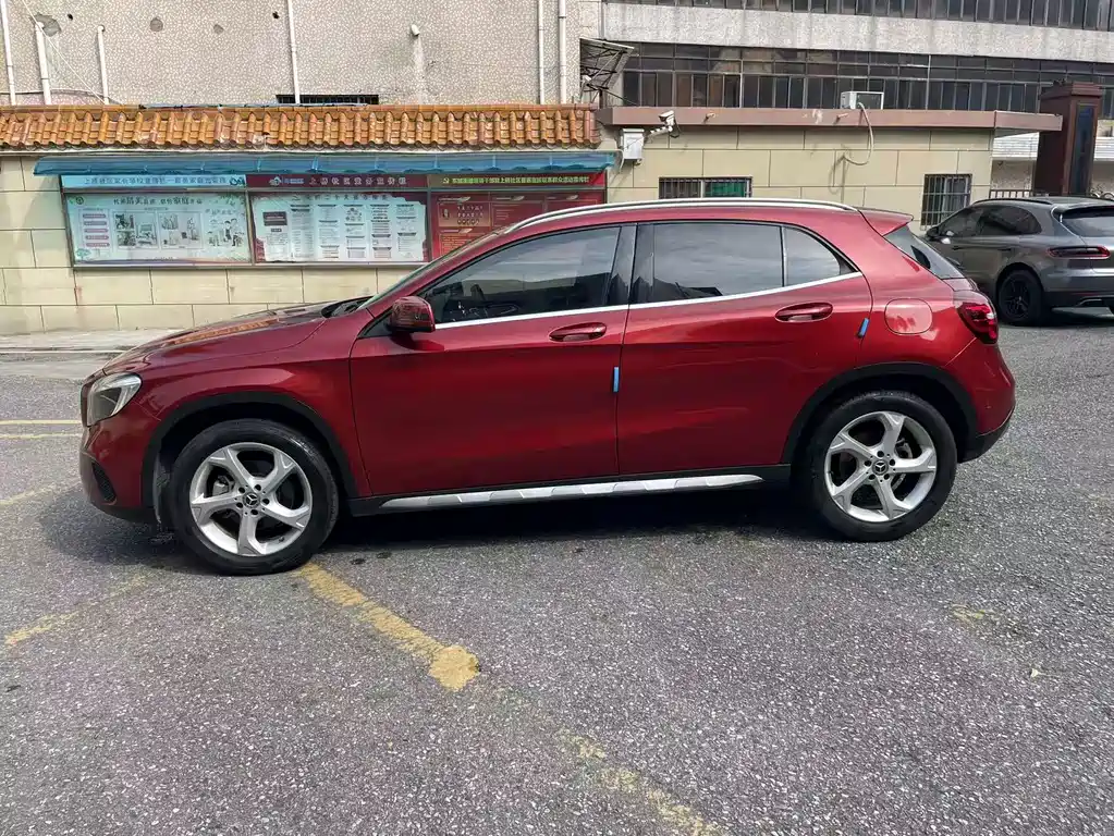Mercedes-Benz GLA — фото 8