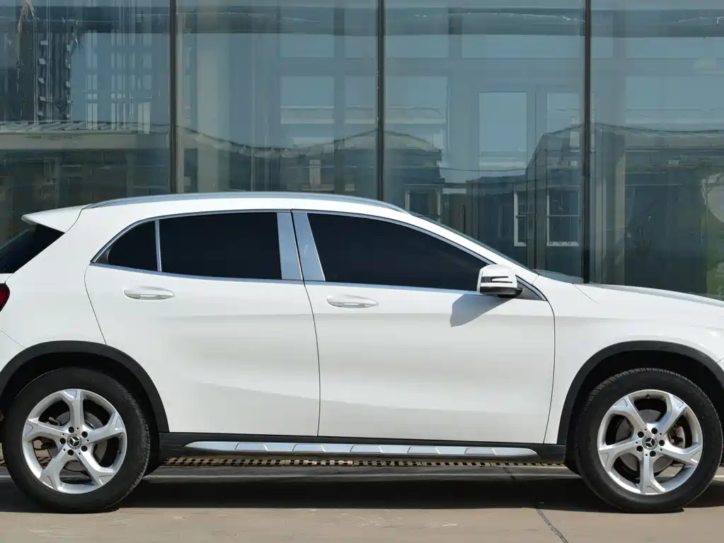 Mercedes-Benz GLA — фото 11