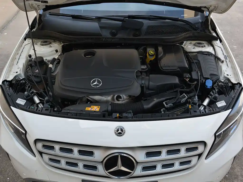 Mercedes-Benz GLA — фото 14