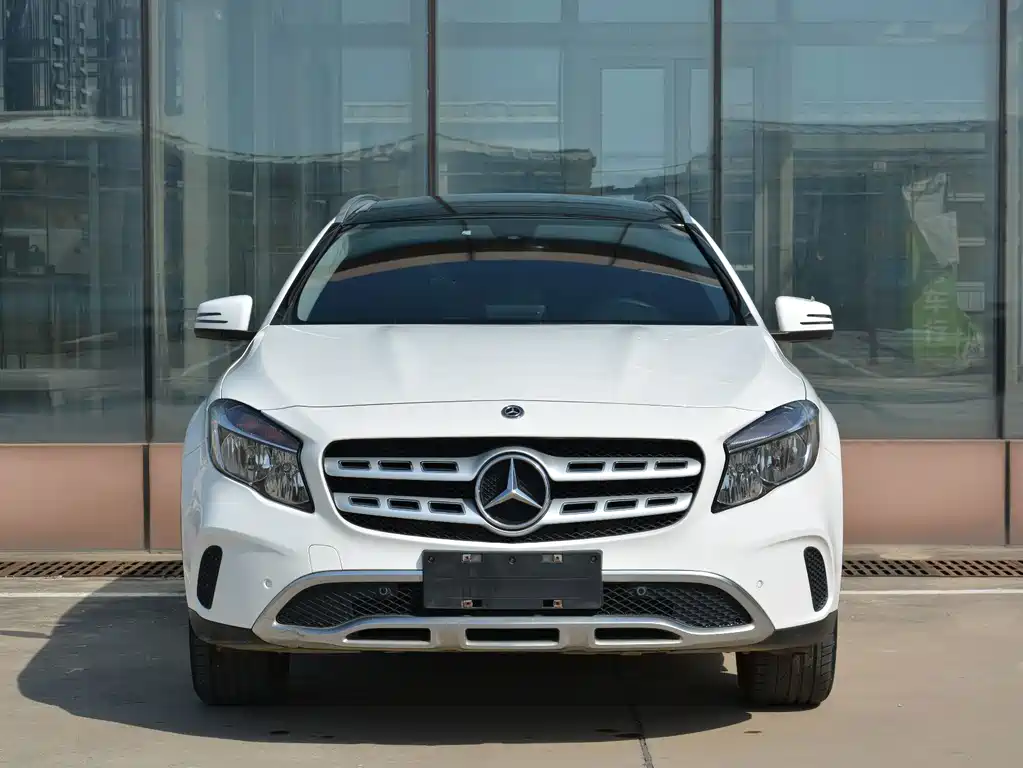 Mercedes-Benz GLA — фото 10