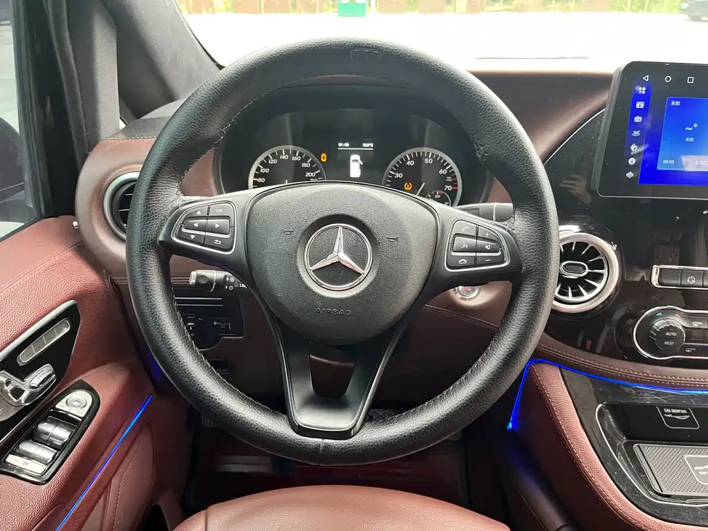 Mercedes-Benz Vito — фото 13