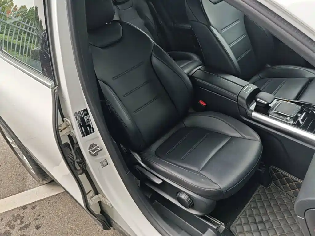 Mercedes-Benz GLA — фото 25