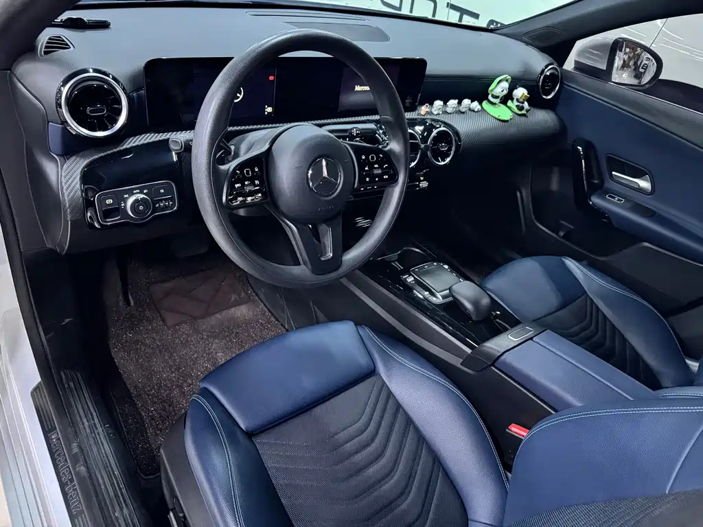 Mercedes-Benz A-Class — фото 13
