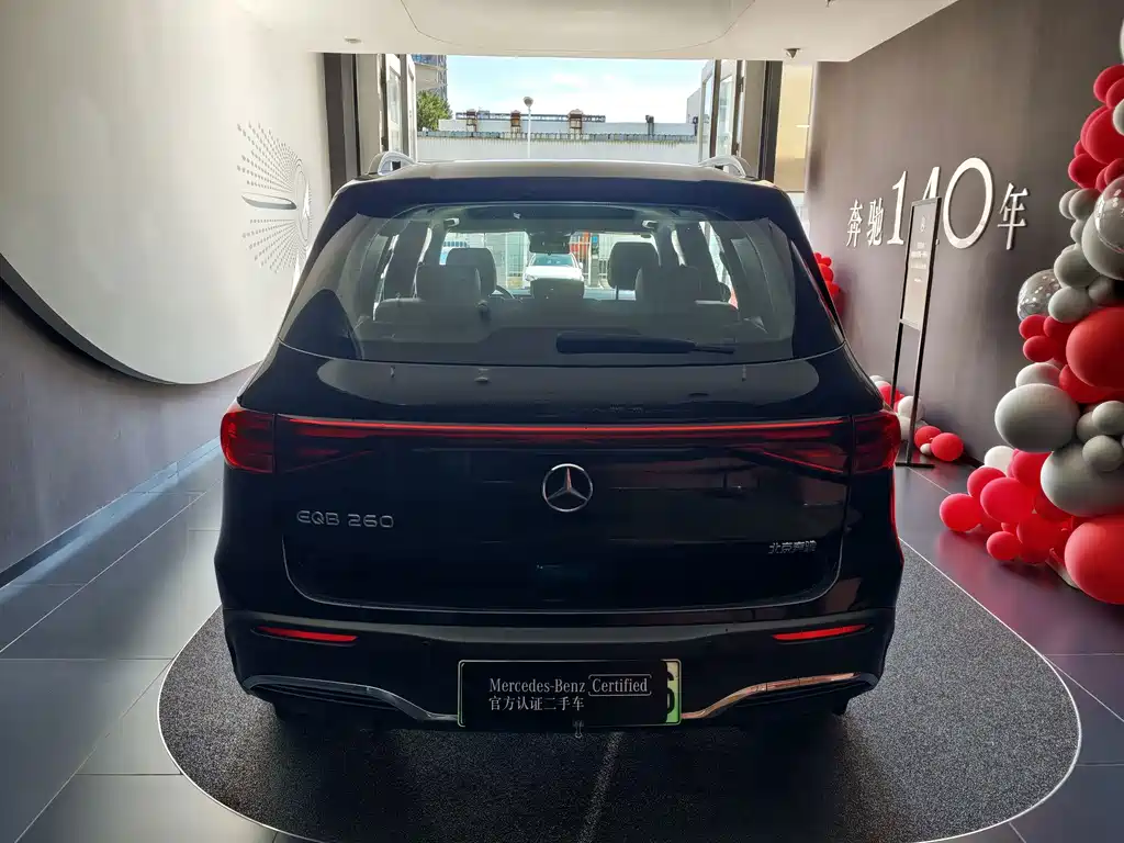 Mercedes-Benz EQB — фото 10