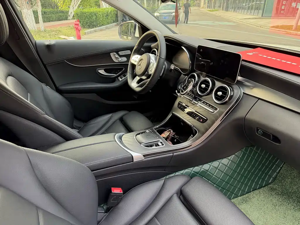 Mercedes-Benz C-Class — фото 18