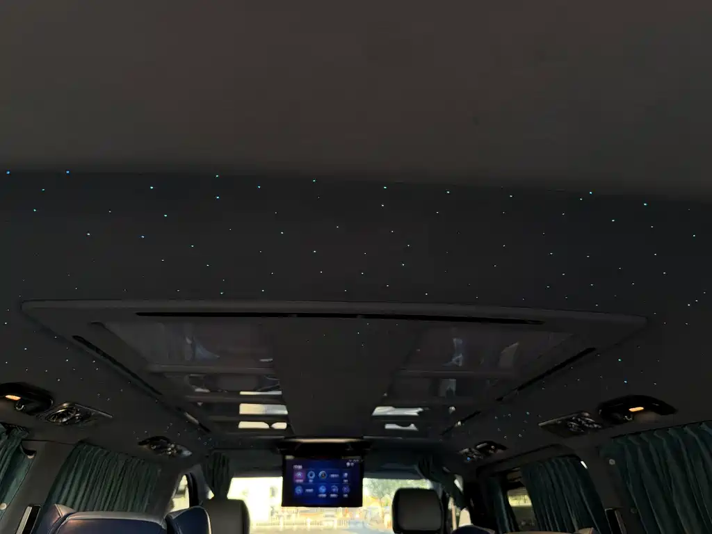 Mercedes-Benz Vito — фото 11