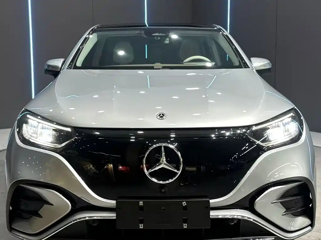 Mercedes-Benz EQE SUV — фото 2