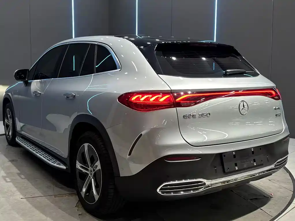 Mercedes-Benz EQE SUV — фото 8
