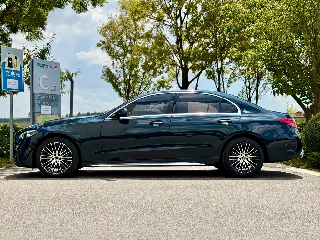Mercedes-Benz C-Class — фото 10