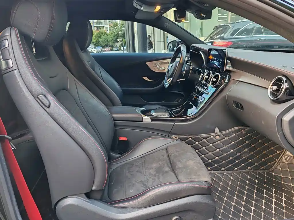 Mercedes-Benz C-Class AMG — фото 9