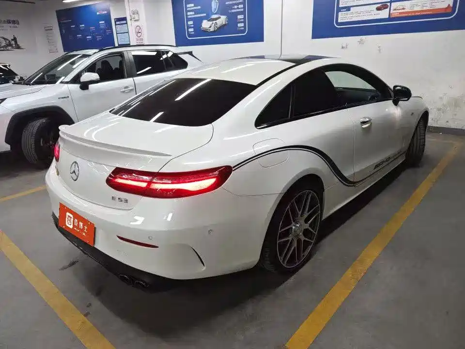 Mercedes-Benz E-Class AMG — фото 4