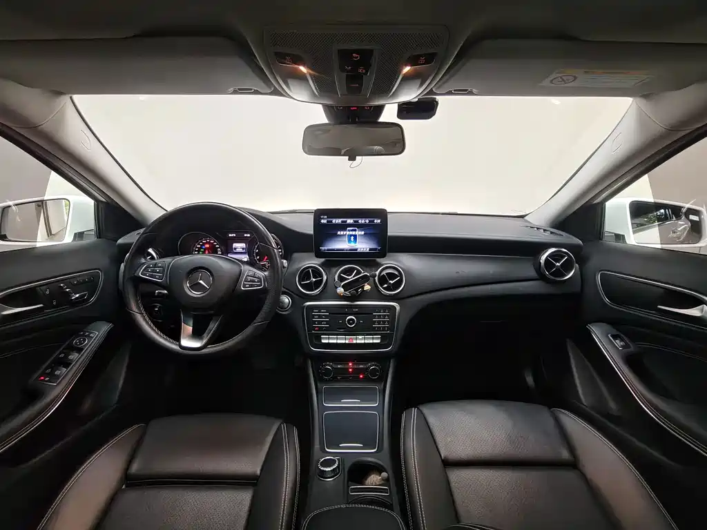 Mercedes-Benz GLA — фото 5